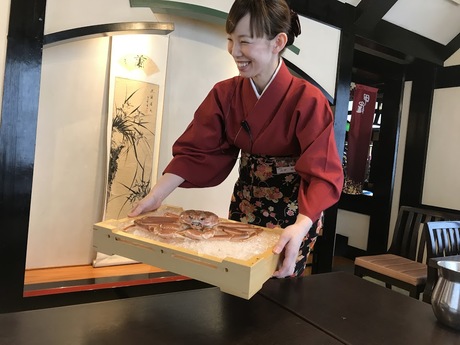 かに料理 徳島甲羅本店 飲食ホールスタッフの募集詳細